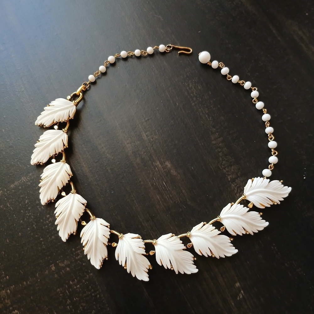 Chic Gold and White Leaf Necklace